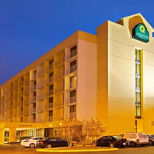 *** Hotel La Quinta By Wyndham Airport/opryland Estados Unidos da América