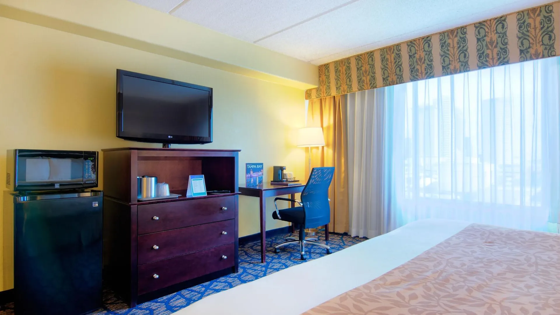The Barrymore Hotel Tampa Riverwalk
