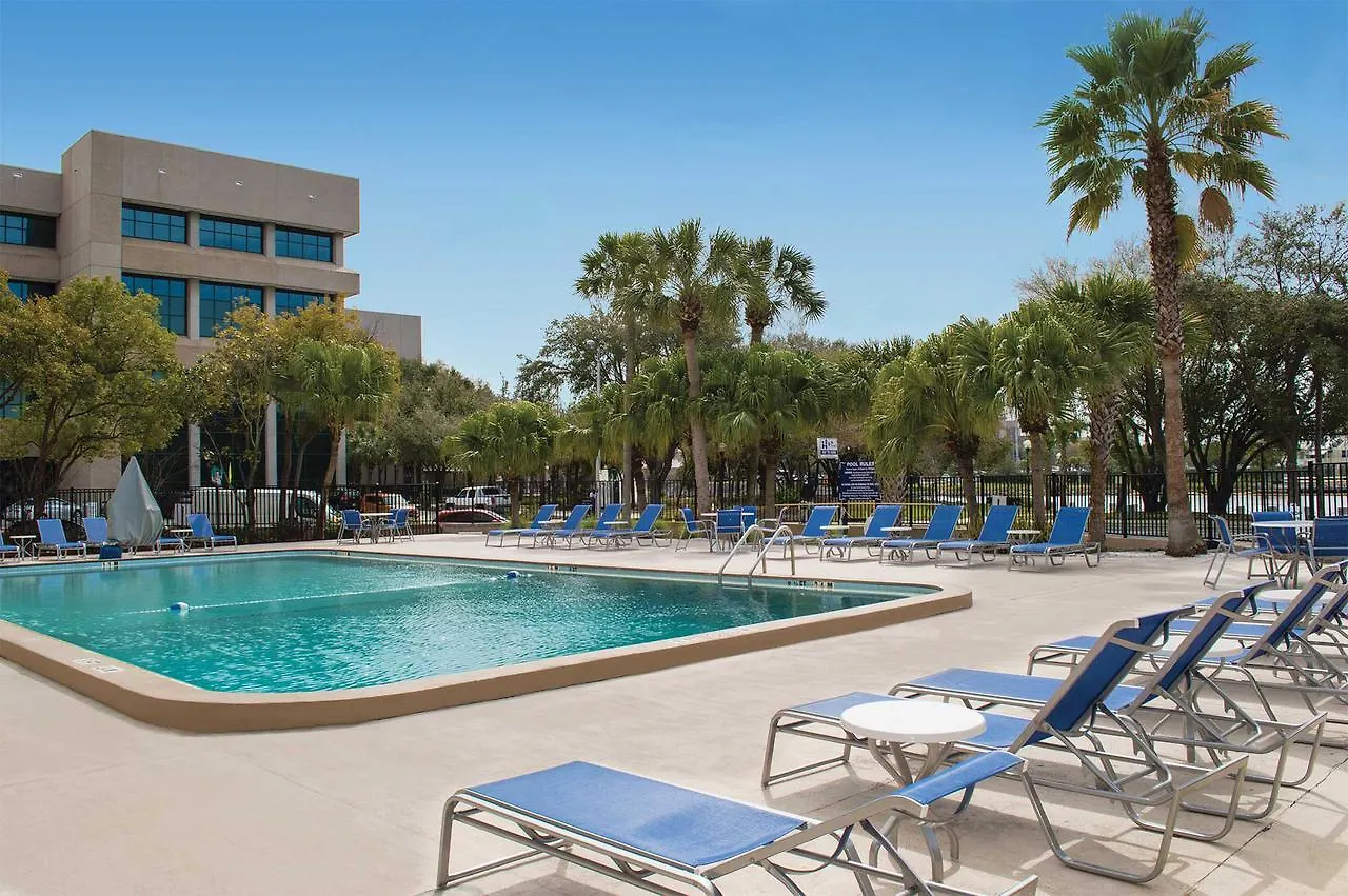 The Barrymore Hotel Tampa Riverwalk